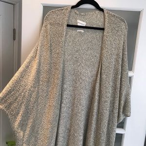 Aritzia Community Ionic cape